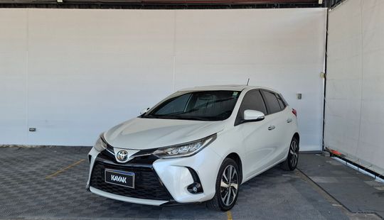 Toyota • Yaris