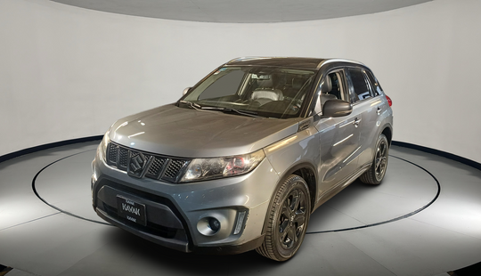 Suzuki • Vitara