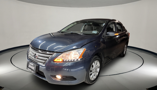 Nissan • Sentra