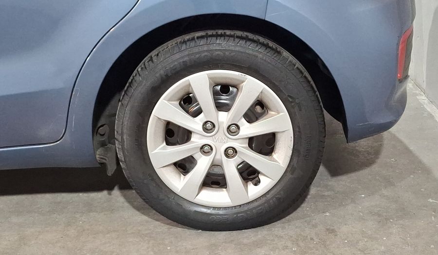 Kia Rio 1.6 LX MT Hatchback 2017