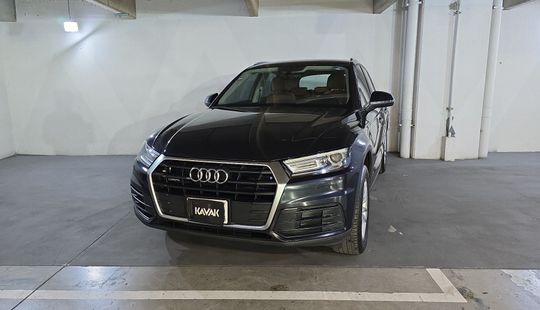 Audi • Q5