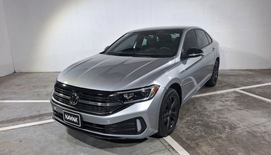 Volkswagen • Jetta