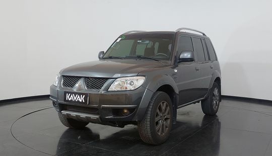 Mitsubishi • Pajero TR4