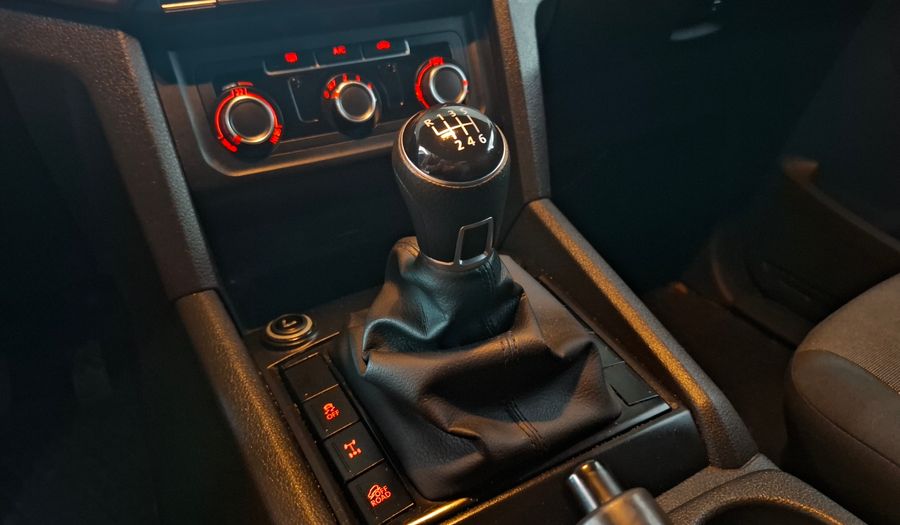 Volkswagen Amarok 2.0 TDI 140 CV STARTLINE 4X2 Pickup 2017