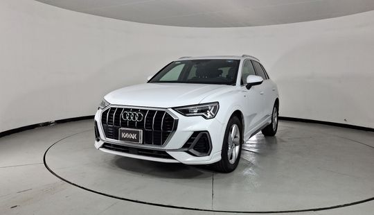 Audi • Q3