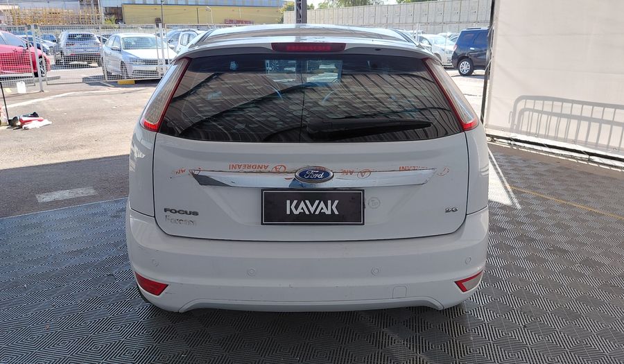 Ford Focus Ii 2.0 GHIA Hatchback 2012