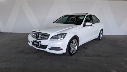 Mercedes Benz • Clase C