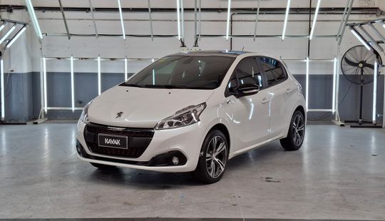 Peugeot • 208