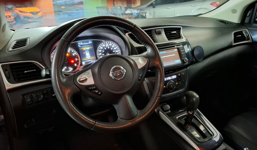 Nissan Sentra 1.8 SR AUTO Sedan 2017