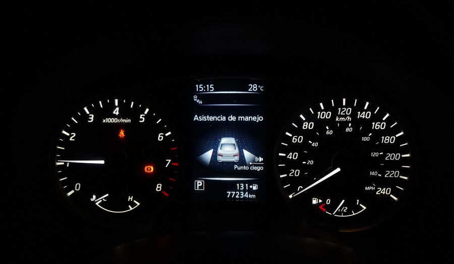 Nissan Sentra 1.8 SR AUTO Sedan 2017