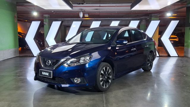 Nissan • Sentra