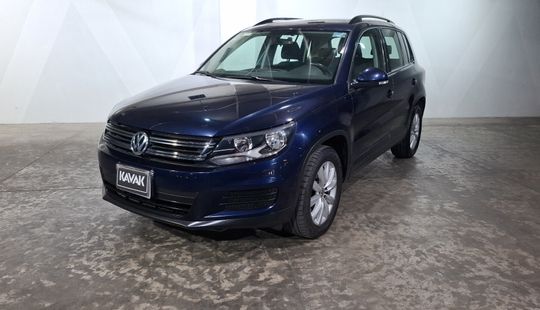 Volkswagen • Tiguan