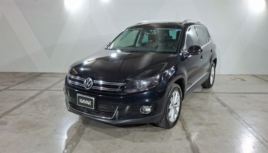 Volkswagen • Tiguan