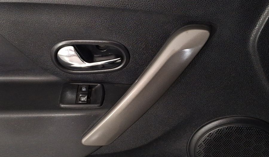 Renault Stepway 1.6 DYNAMIQUE MT Hatchback 2016