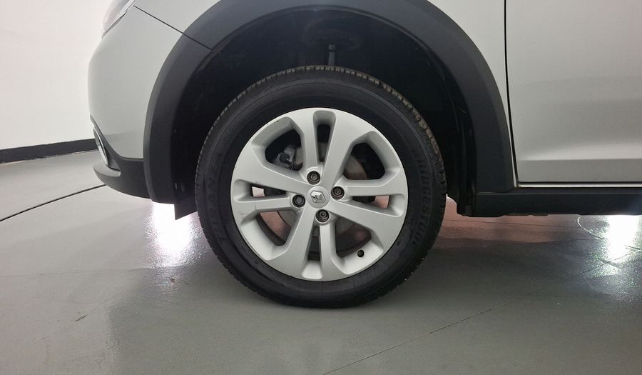 Renault Stepway 1.6 DYNAMIQUE MT Hatchback 2016