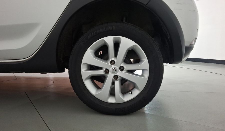 Renault Stepway 1.6 DYNAMIQUE MT Hatchback 2016