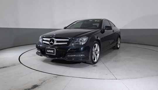 Mercedes Benz • Clase C