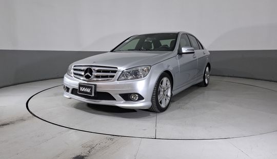 Mercedes Benz • Clase C