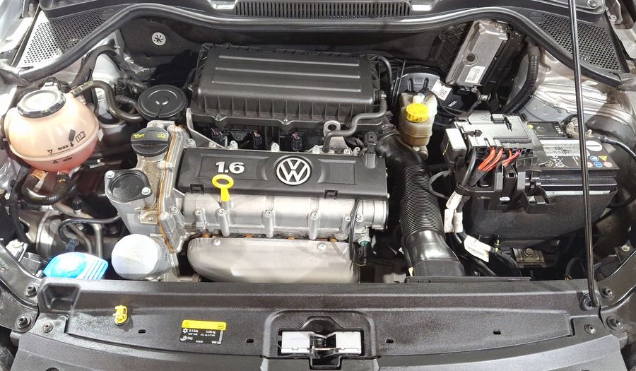 Volkswagen Polo 1.6 COMFORTLINE PLUS Hatchback 2021