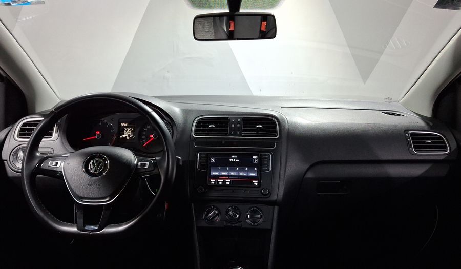 Volkswagen Polo 1.6 COMFORTLINE PLUS Hatchback 2021