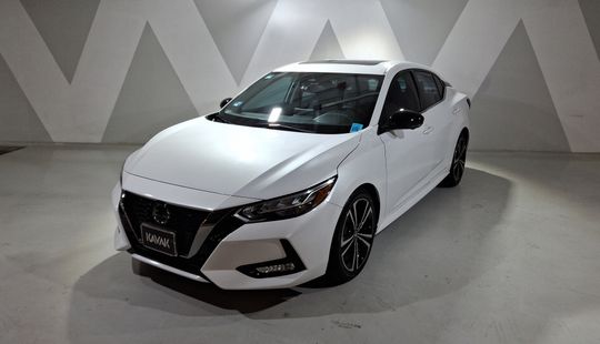 Nissan • Sentra