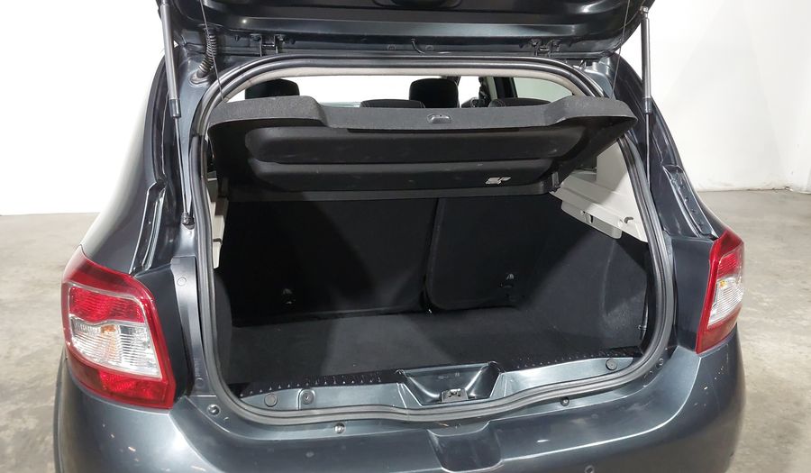 Renault Stepway 1.6 INTENS MT Hatchback 2018