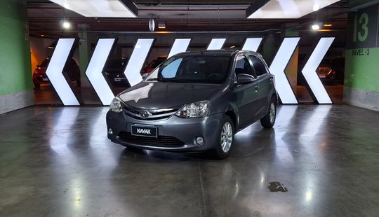 Toyota • Etios