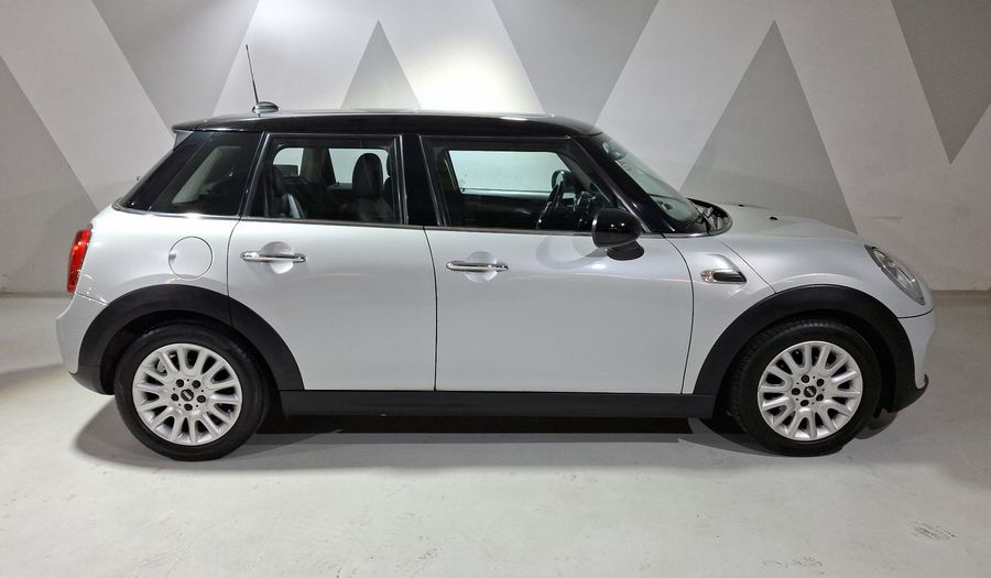 Mini Cooper 1.5 COOPER PEPPER AT Hatchback 2016