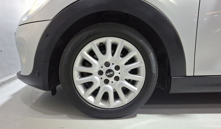 Mini Cooper 1.5 COOPER PEPPER AT Hatchback 2016