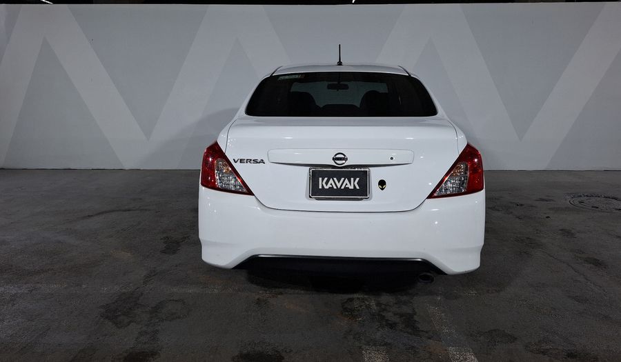 Nissan Versa 1.6 DRIVE A/C Sedan 2019