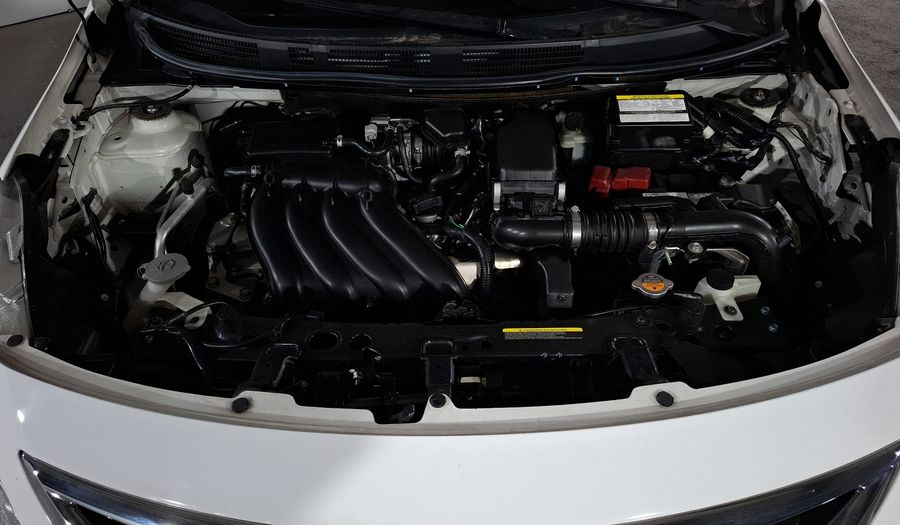 Nissan Versa 1.6 DRIVE A/C Sedan 2019