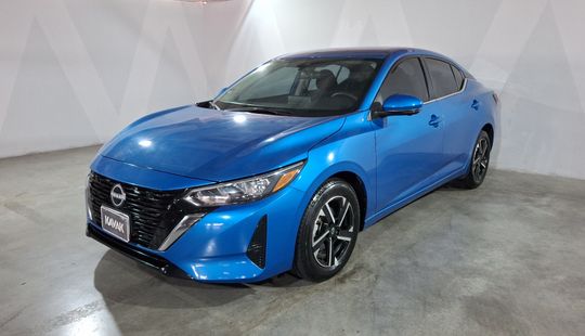 Nissan • Sentra