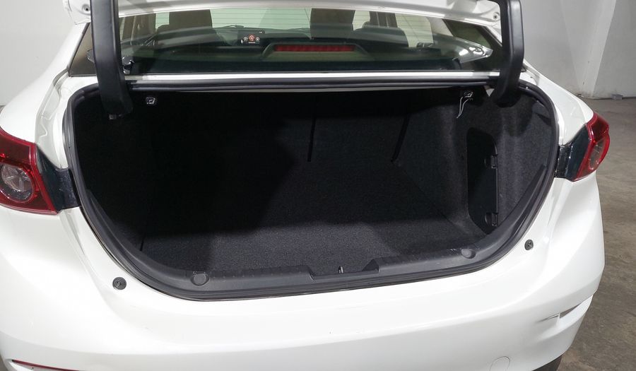 Mazda 3 2.5 SEDÁN S TA Sedan 2017