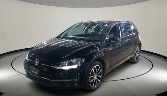 Volkswagen • Golf