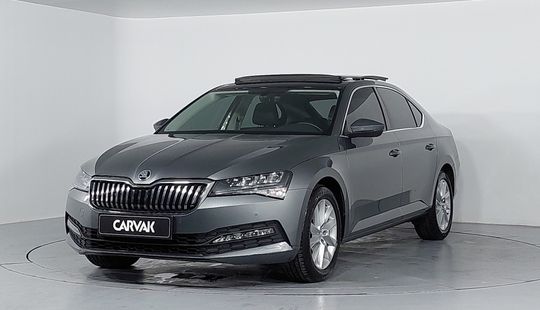 Skoda • Superb