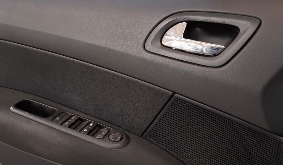 Peugeot 308 1.6 ALLURE NAV MT Hatchback 2012