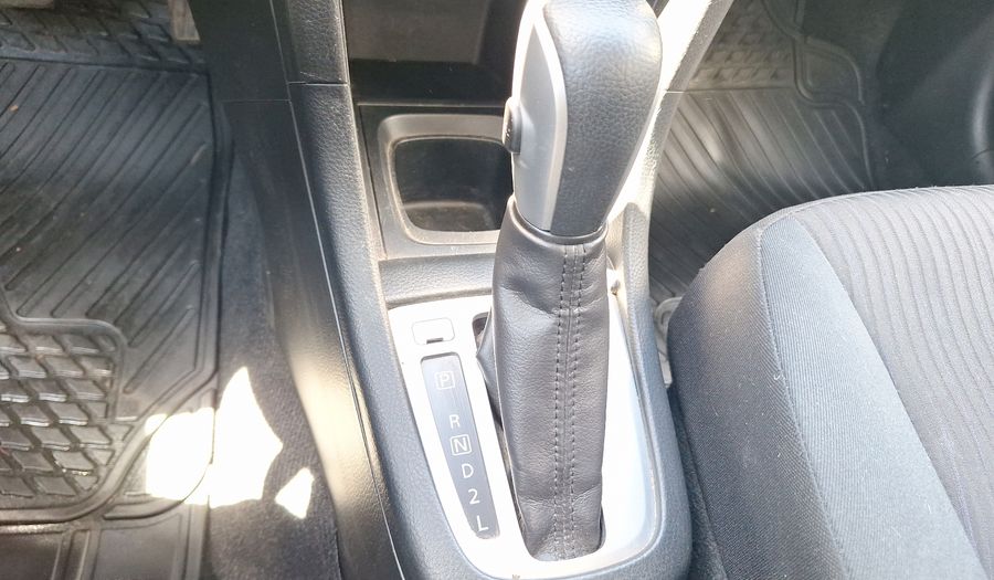 Suzuki Swift 1.4 GL AUTO Hatchback 2012