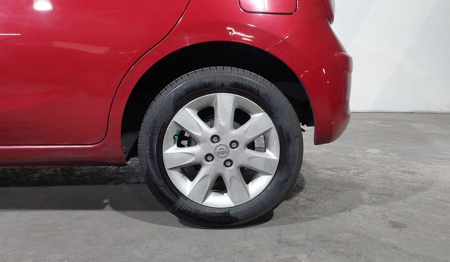 Nissan March 1.6 ADVANCE AT Hatchback 2012