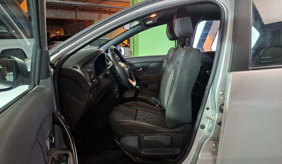 Renault Logan 1.6 ZEN Sedan 2022