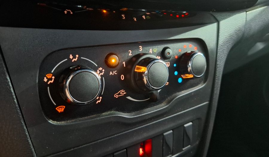 Renault Logan 1.6 ZEN Sedan 2022