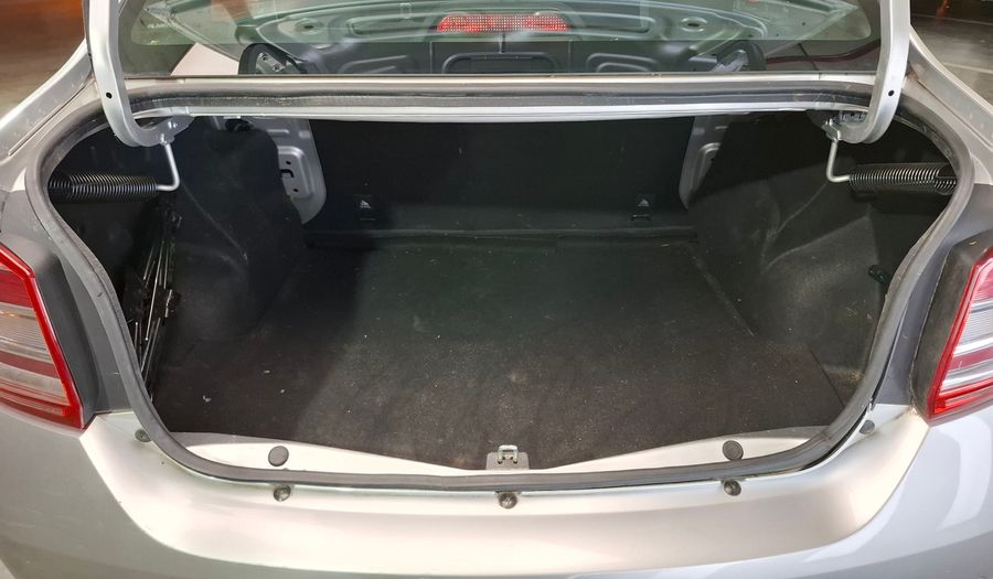 Renault Logan 1.6 ZEN Sedan 2022