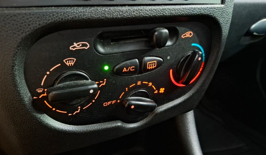 Peugeot 207 COMPACT 1.4 XS Hatchback 2010