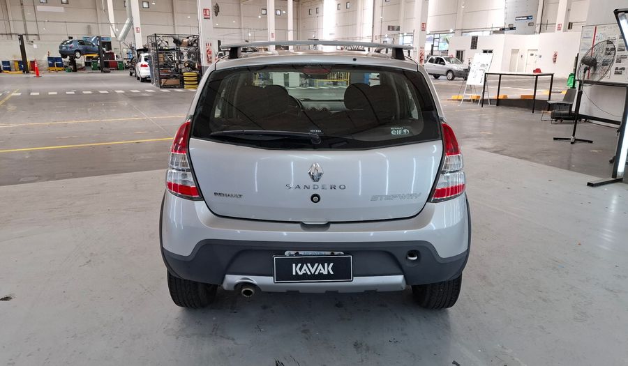 Renault Sandero Stepway 1.6 STEPWAY CONFORT Hatchback 2014