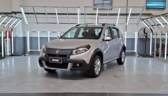 Renault • Sandero Stepway