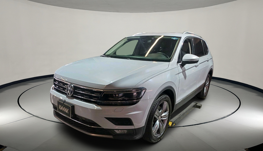 Volkswagen • Tiguan