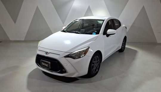 Toyota • Yaris