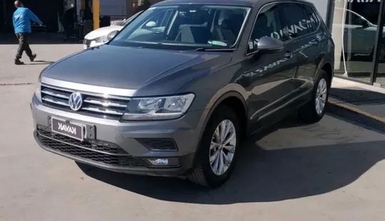 Volkswagen • Tiguan