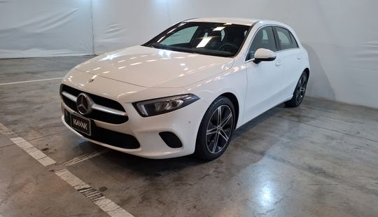 Mercedes Benz • Clase A