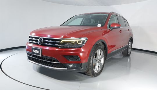 Volkswagen • Tiguan