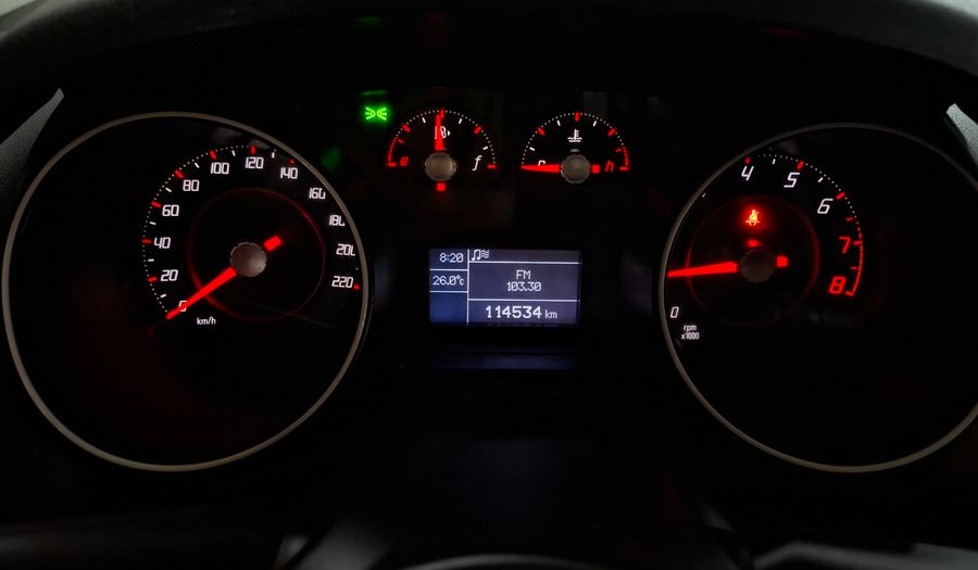 Fiat Punto 1.6 16V SPORTING 5P Hatchback 2016